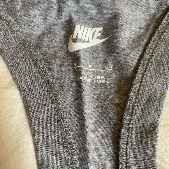 Nike Racerback Tank - Picture 3 of 4